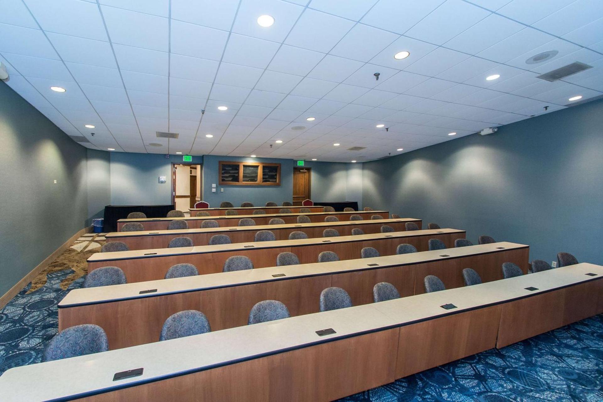 Meeting/conference room