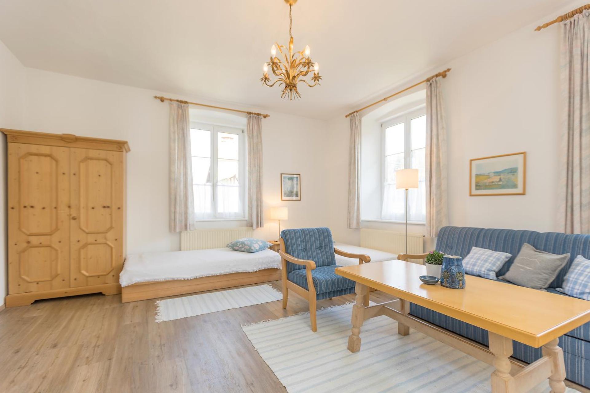 Villa Waldfrieden - Ferienwohnungen und -Haus