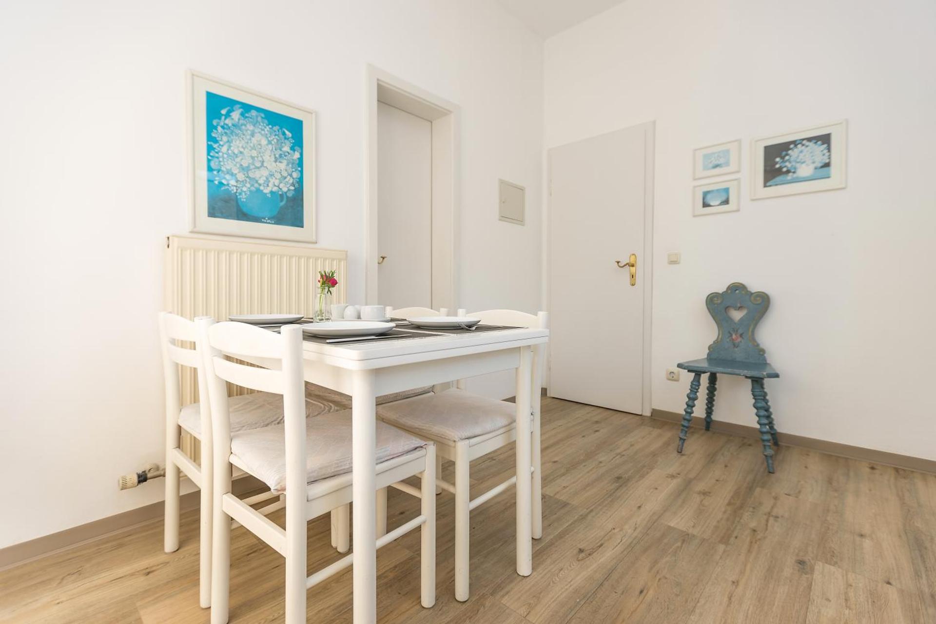 Villa Waldfrieden - Ferienwohnungen und -Haus