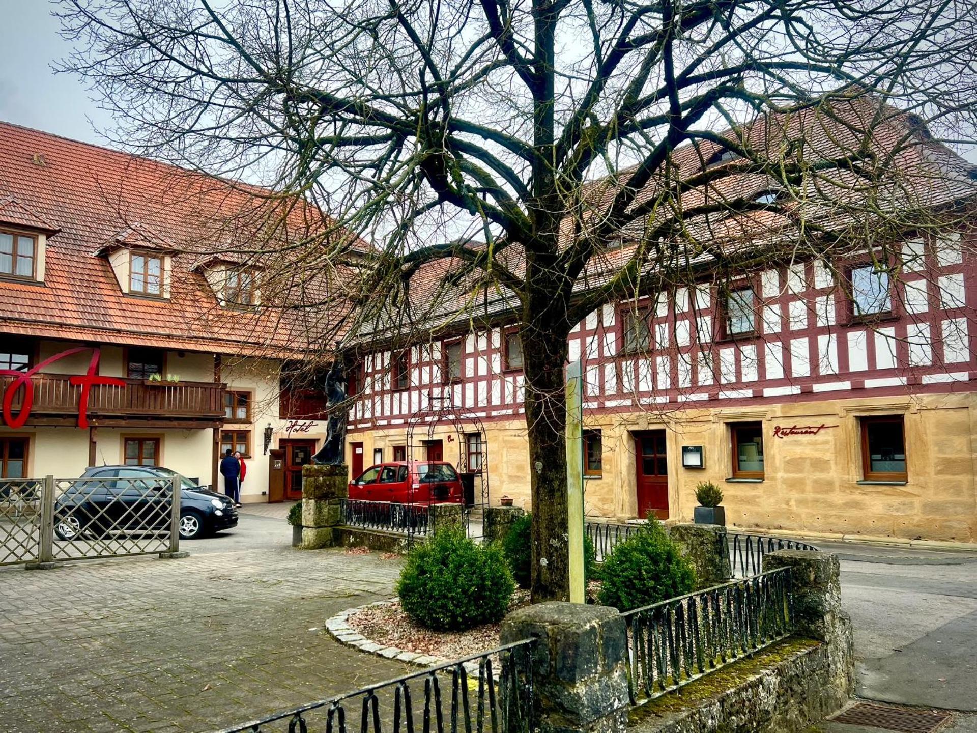 Hotel das rot