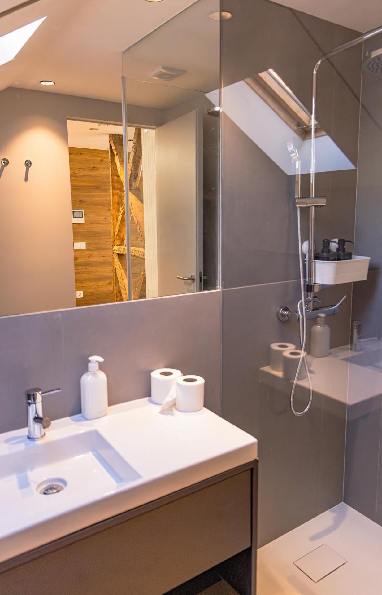 Lisbon Center History Apartment 106 Letters