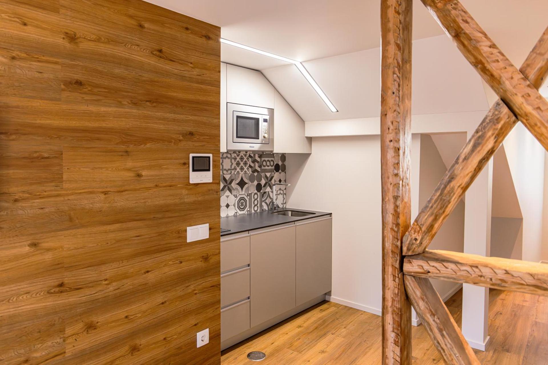 Lisbon Center History Apartment 106 Letters