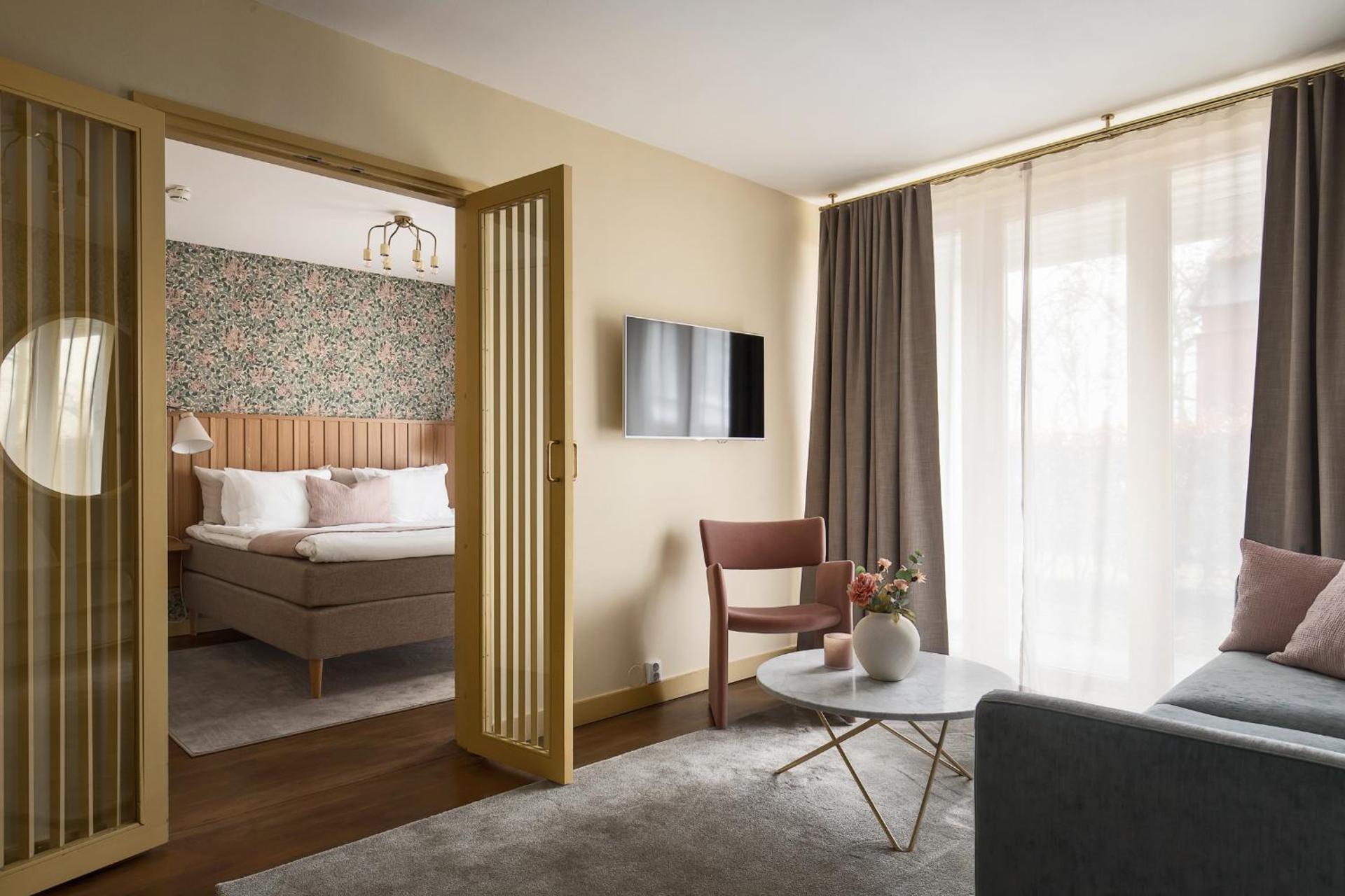 Photo of the whole room