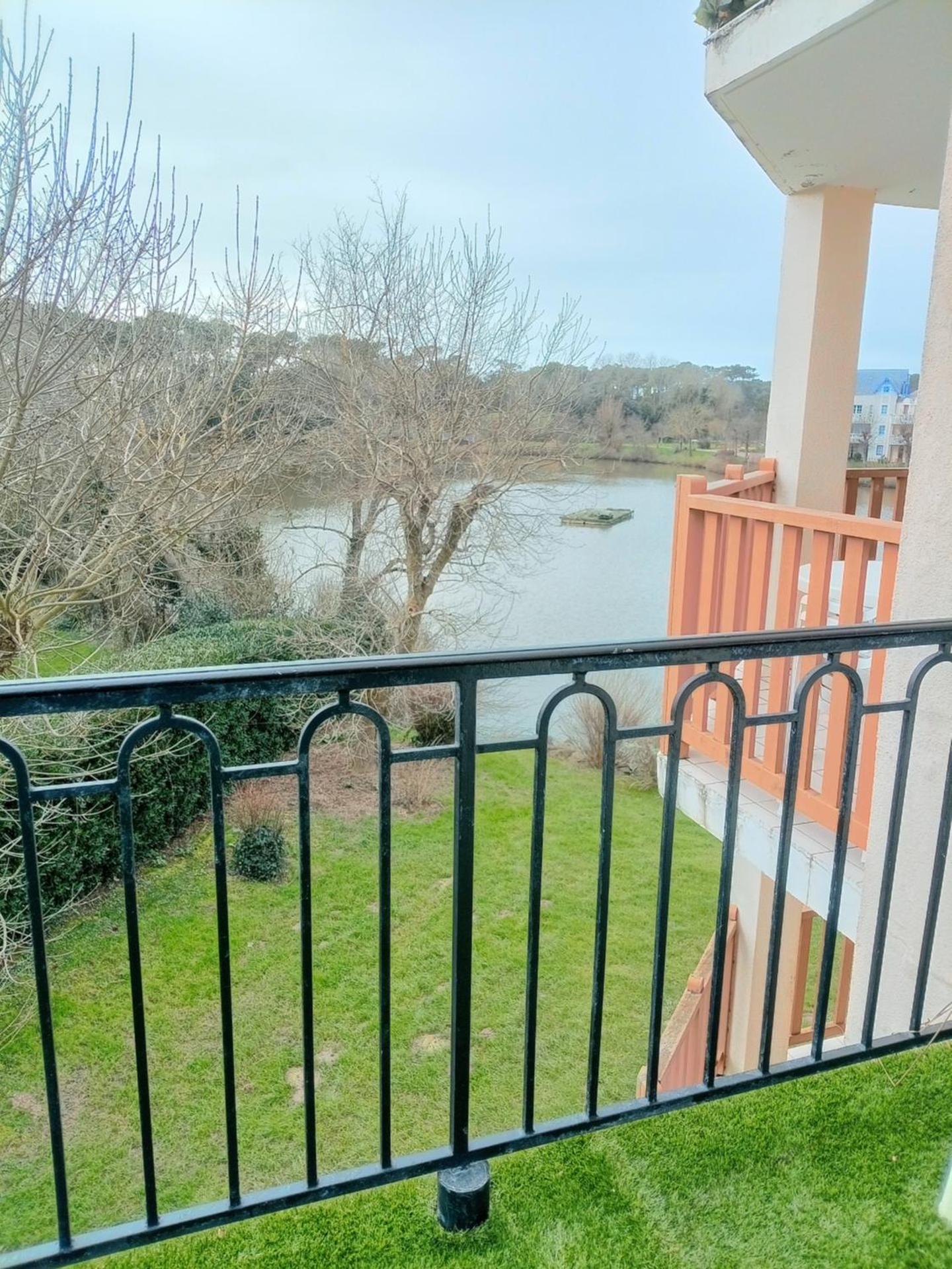 Studio port, lac, plage