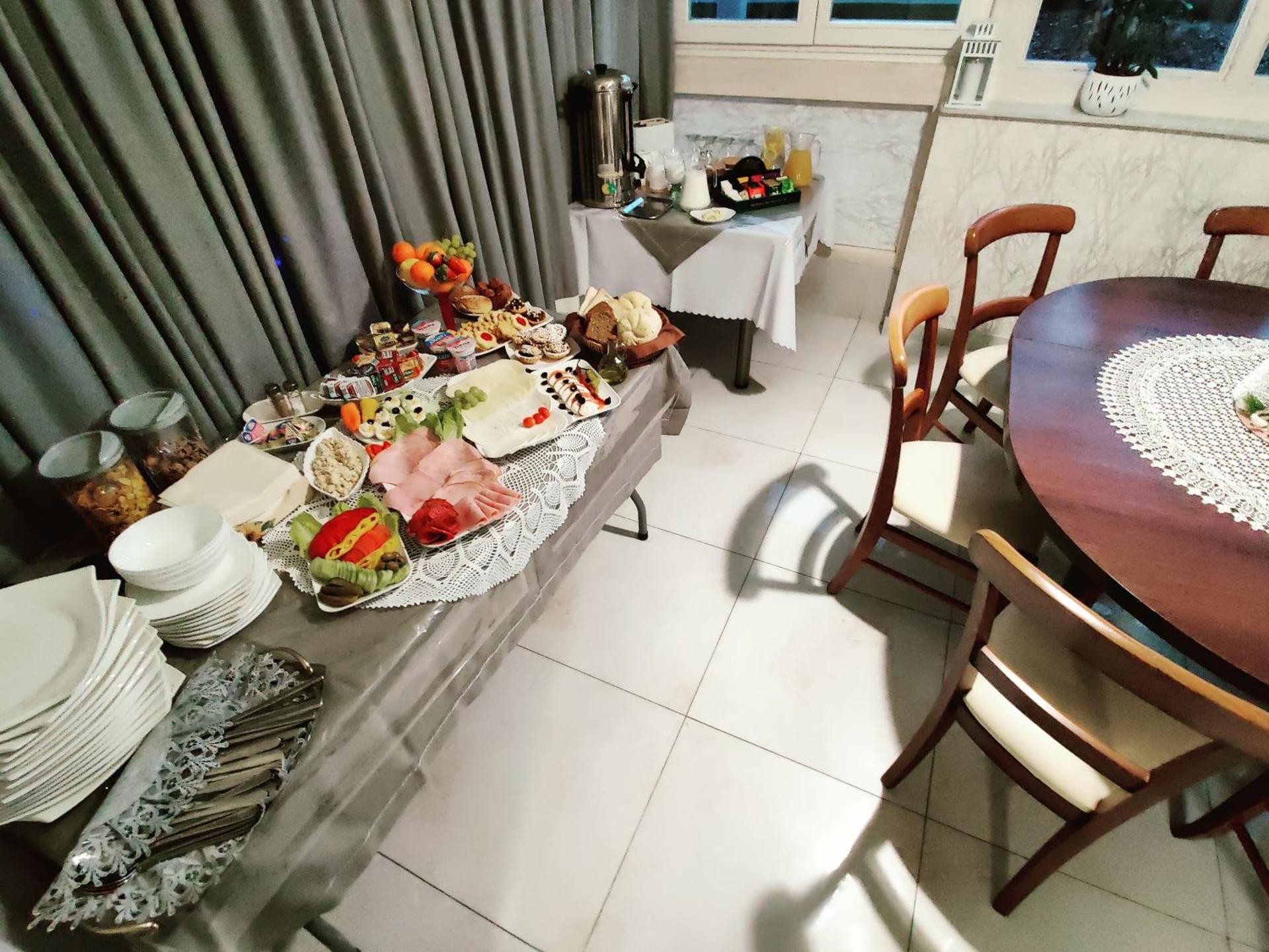 Continental breakfast