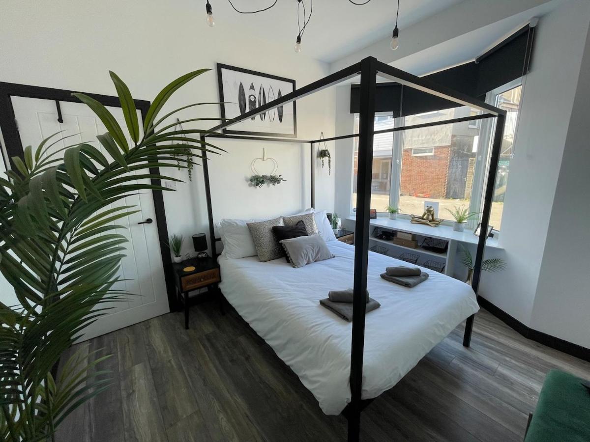 Coney Retreat , Porthcawl