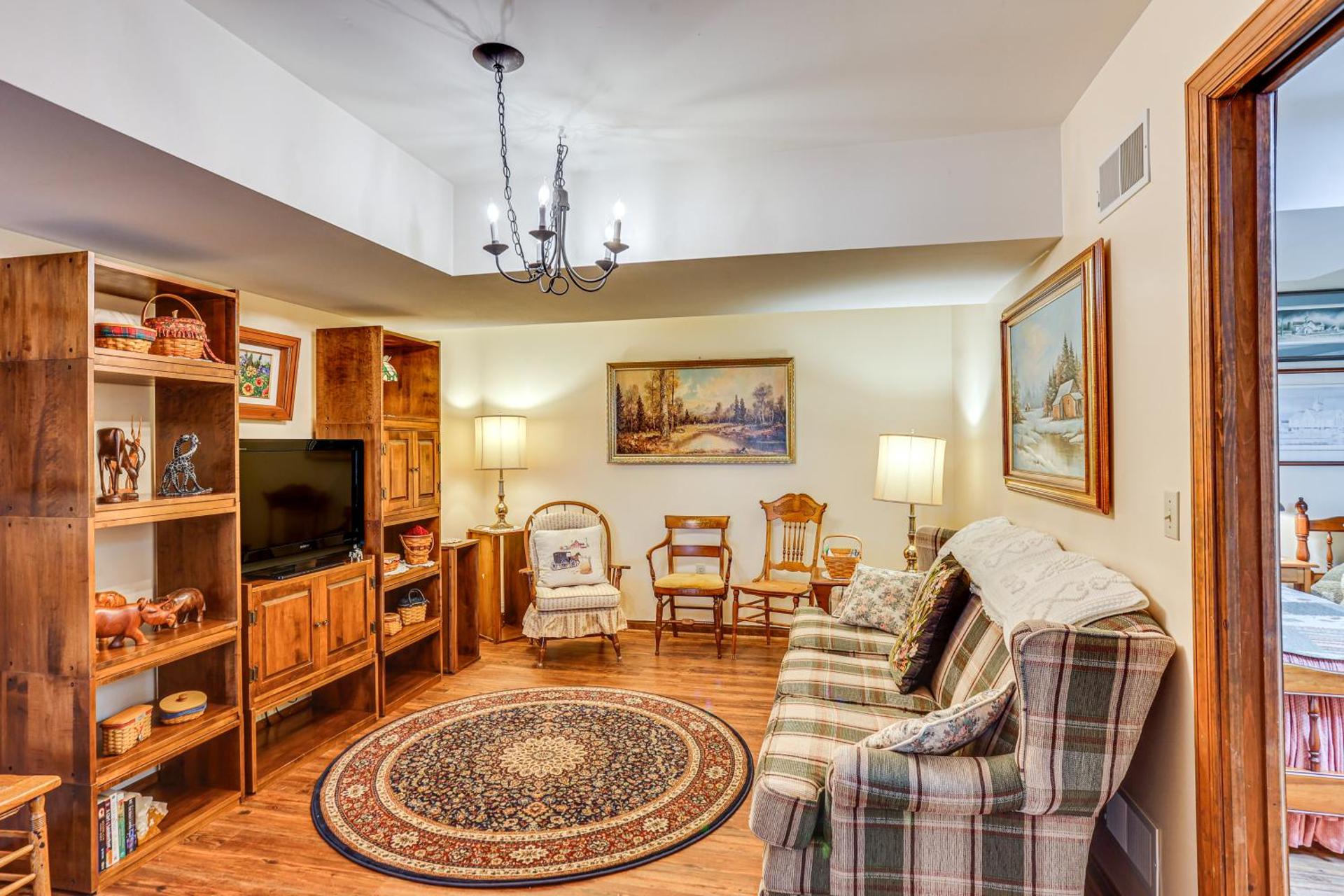 Charming Apartment with Yard and Beautiful Gardens!