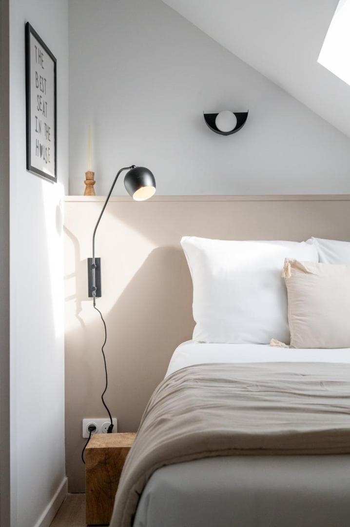 Studio sous les combles côté cour, parking gratuit