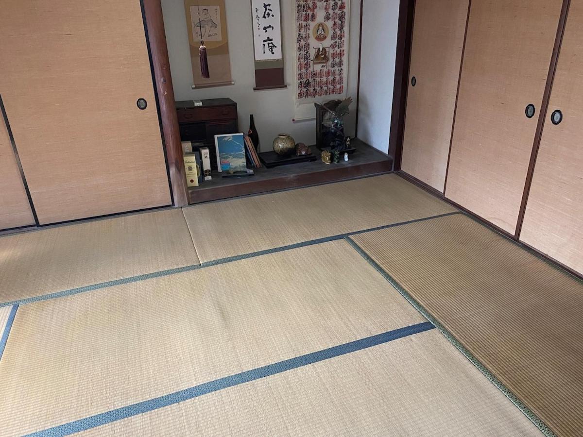 古民家一棟貸しシモツイベース