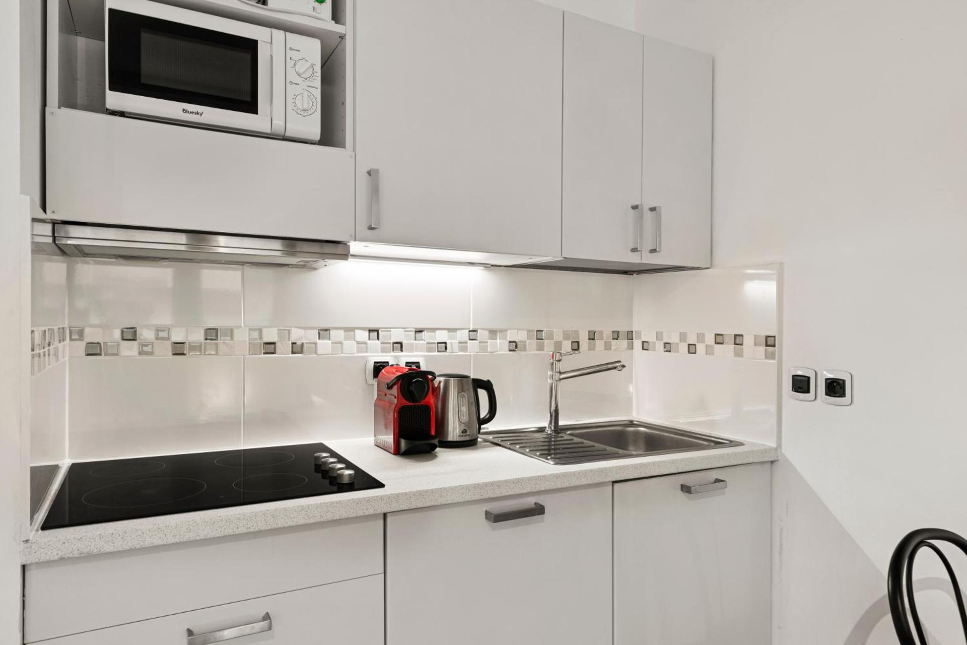 Kitchen or kitchenette