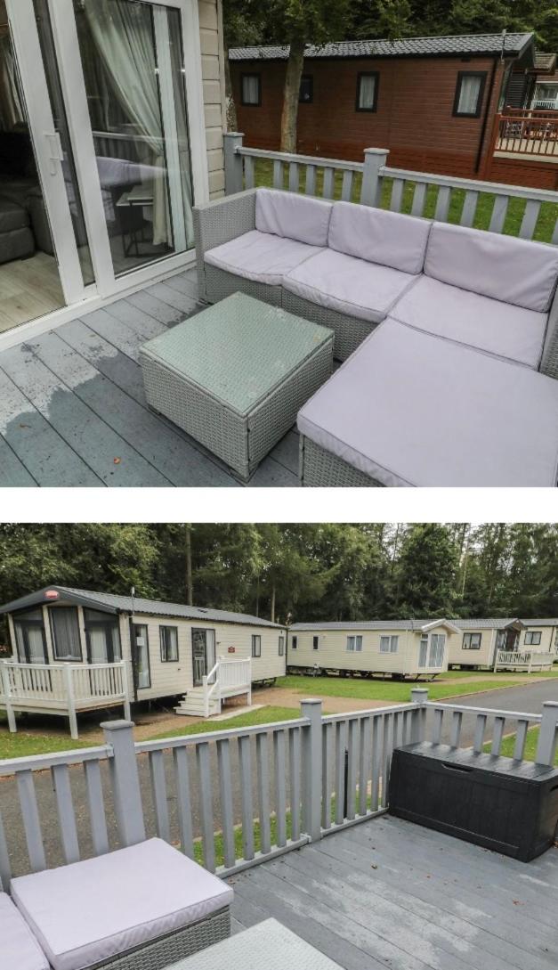 Jax Retreat hot tub and free golf