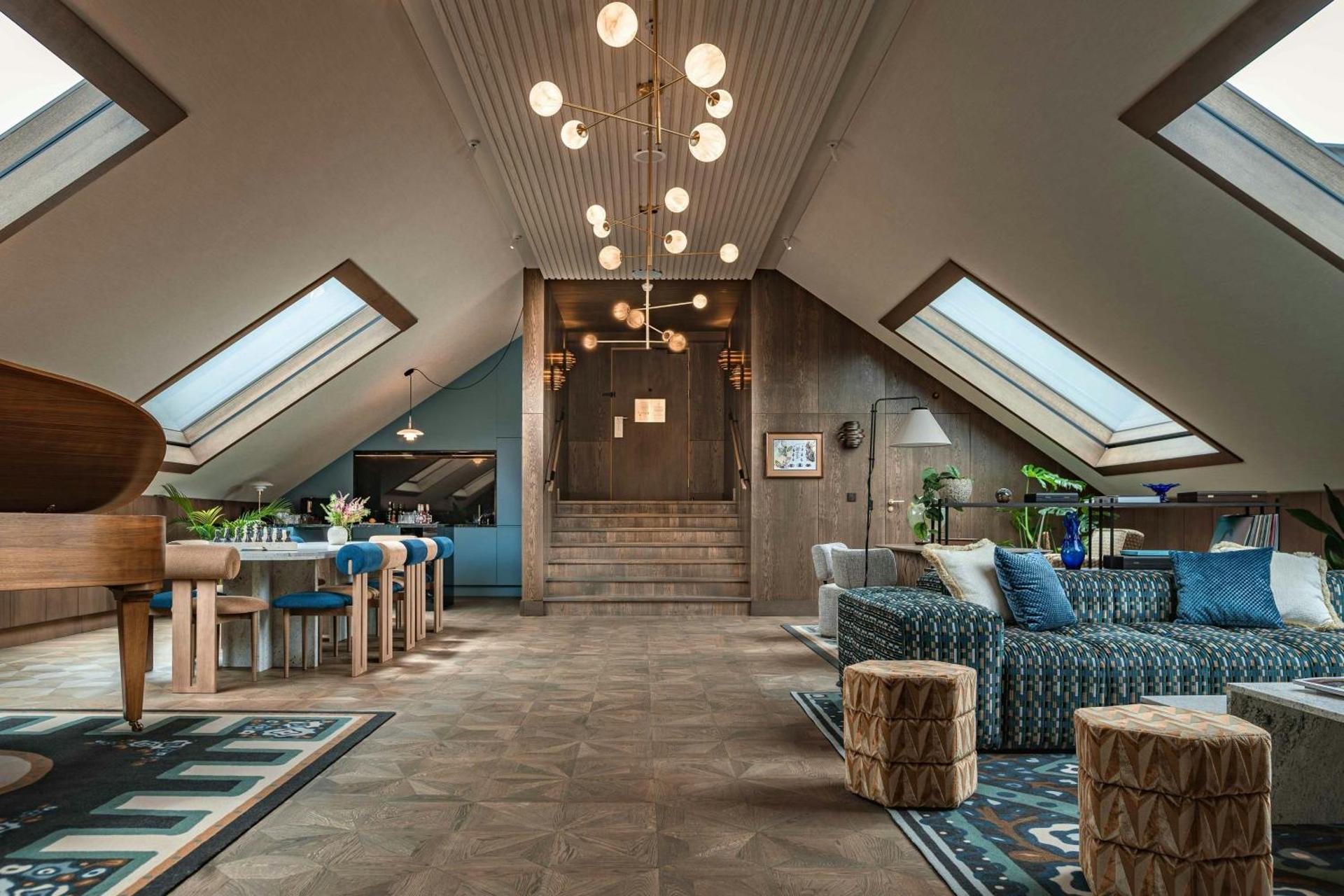 Photo of the whole room