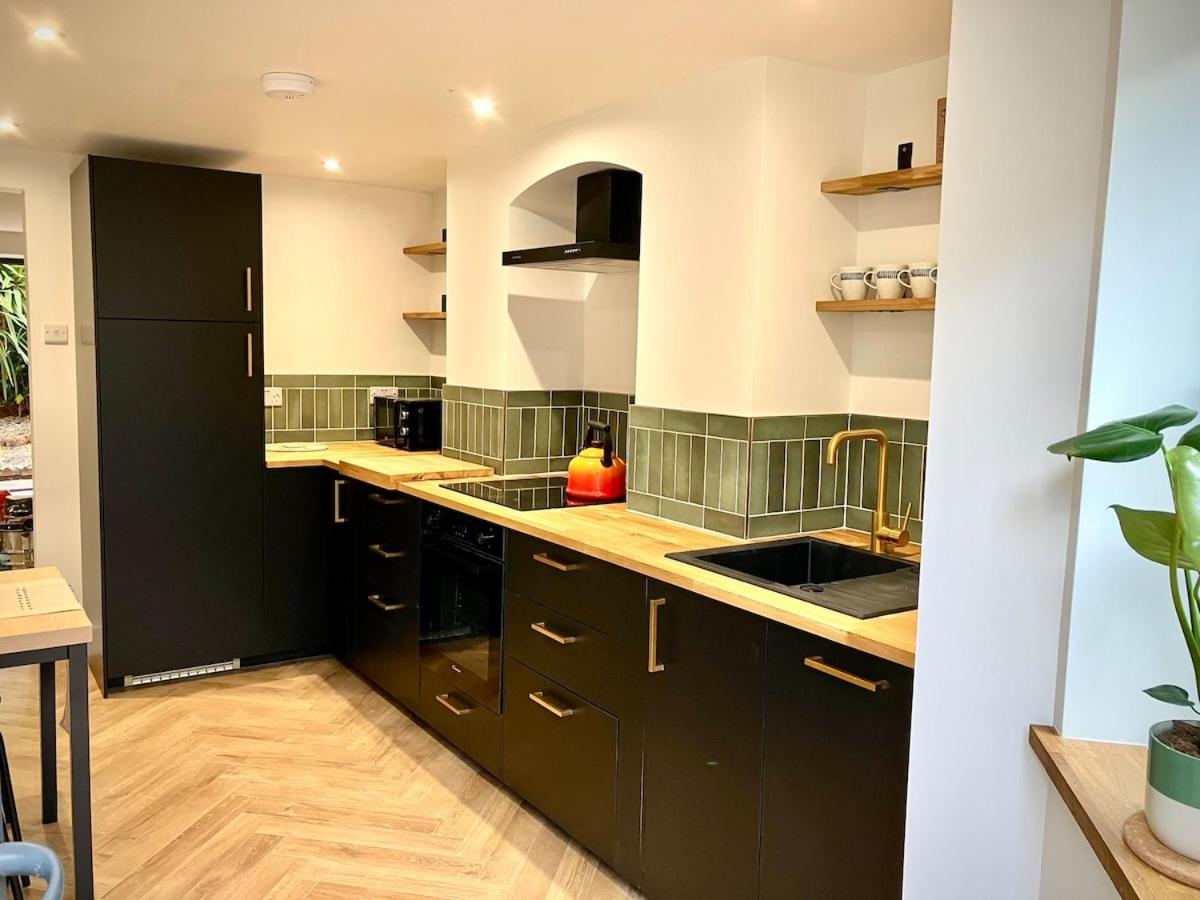 City Centre Garden Apartment