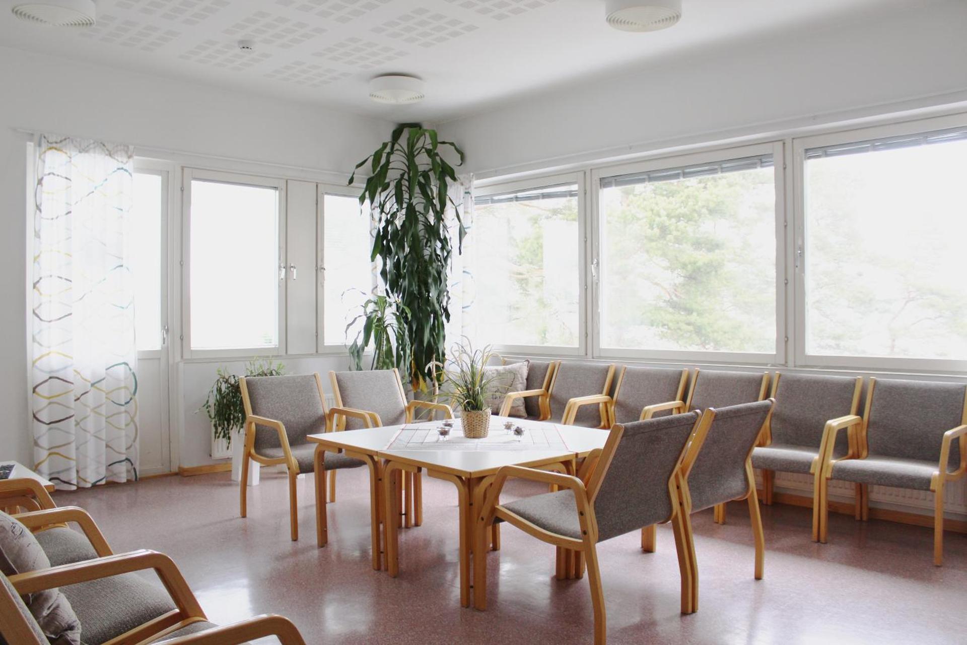 Communal lounge/ TV room