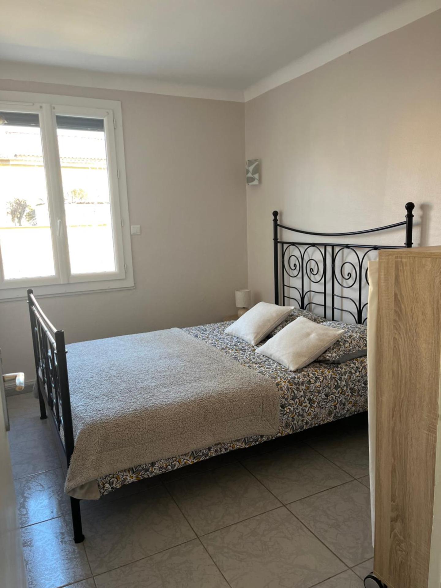 Villa climatisé avec piscine et jacuzzi