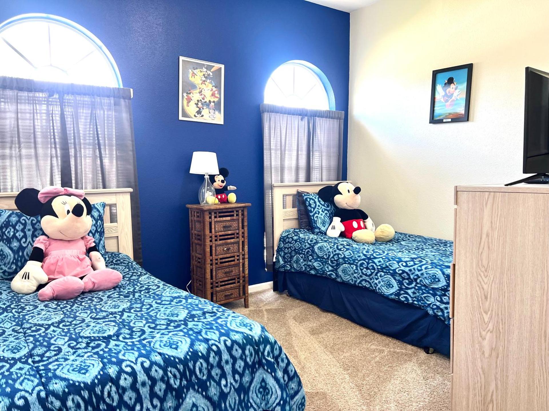 Windsor Palm Resort 3 miles to Disney 4 Bedrooms