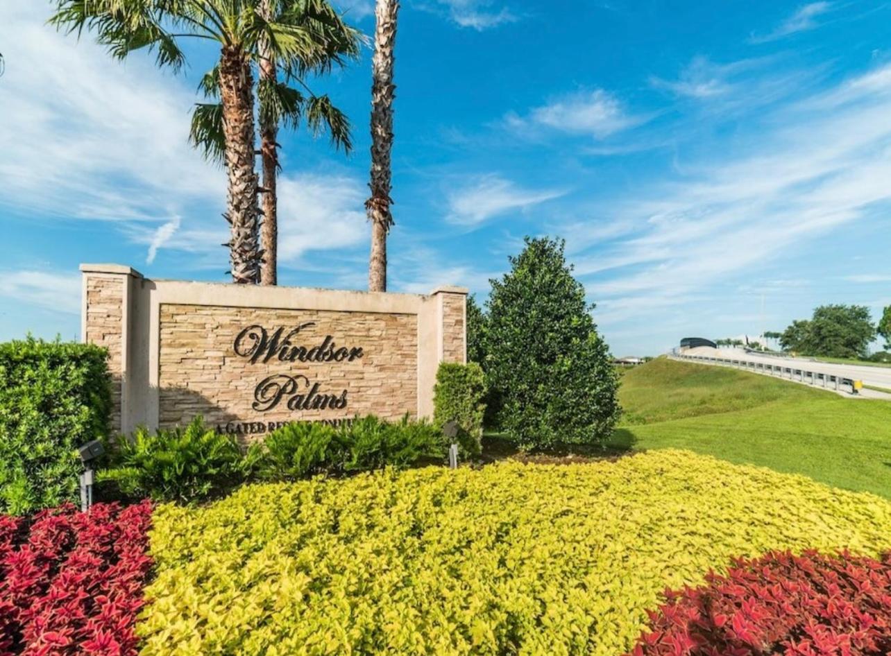 Windsor Palm Resort 3 miles to Disney 4 Bedrooms