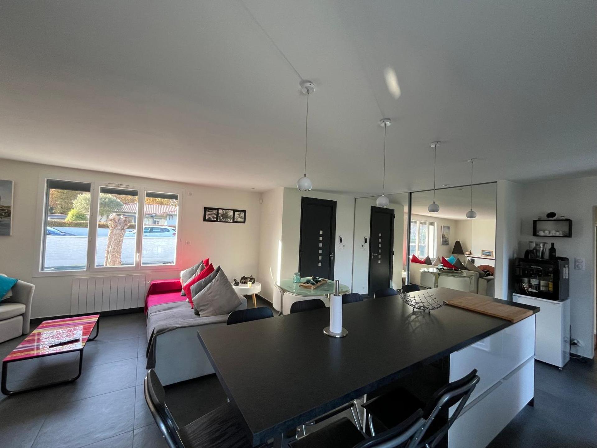 Maison famille avec piscine, Wi-Fi et parking à Gujan-Mestras - FR-1-319-583