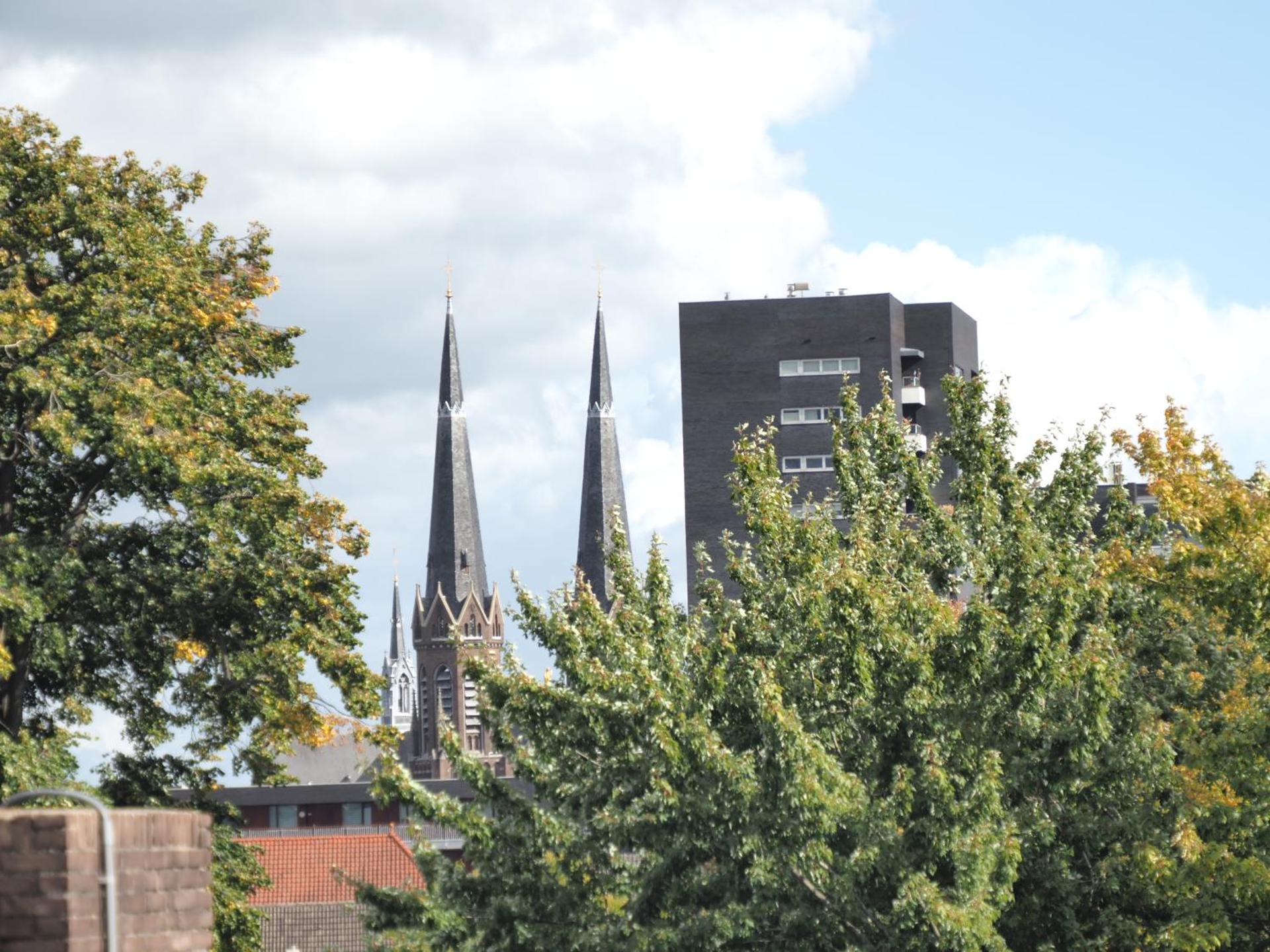 Standard Double Room with Shared Bathroom