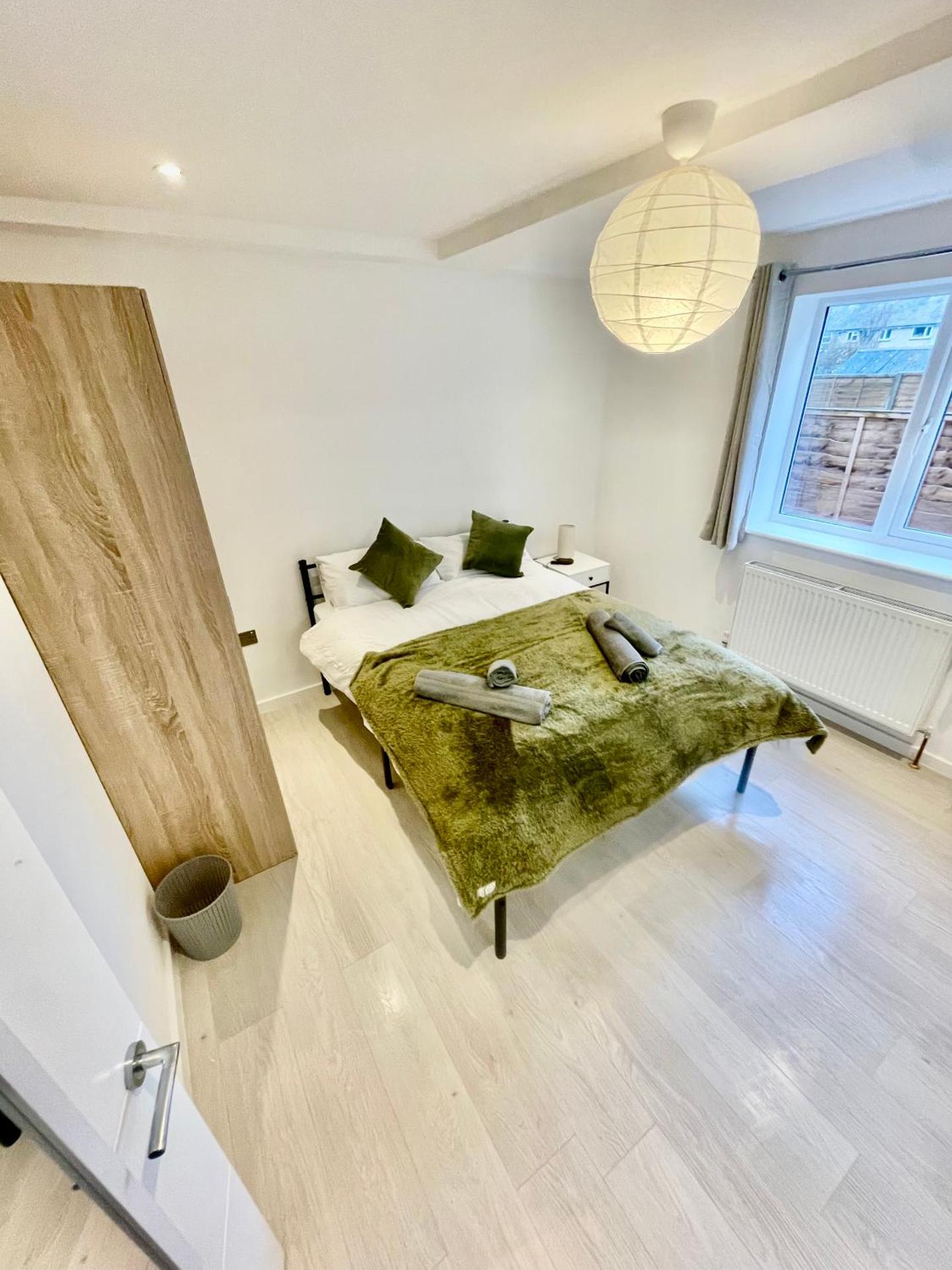 beautiful 3 bedroom apartment in cambridge sleeps 7