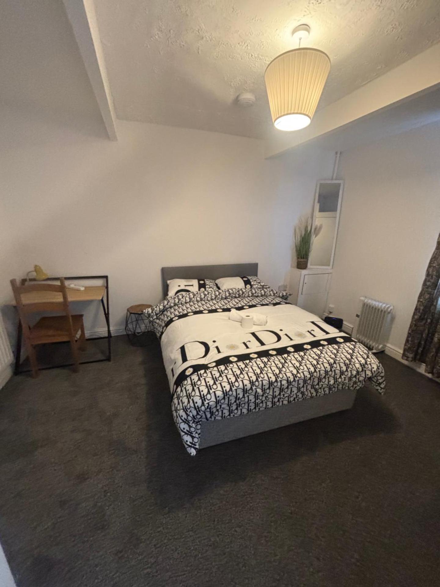 Cosy Charming room in big house