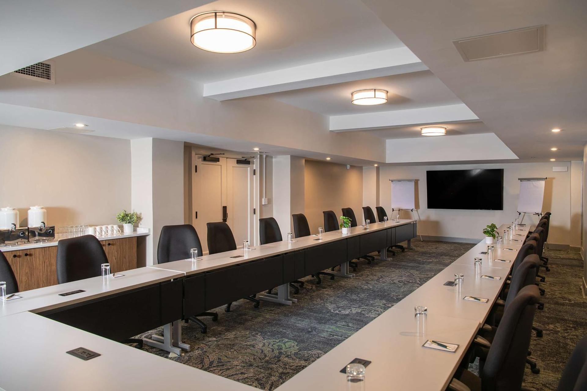 Meeting/conference room