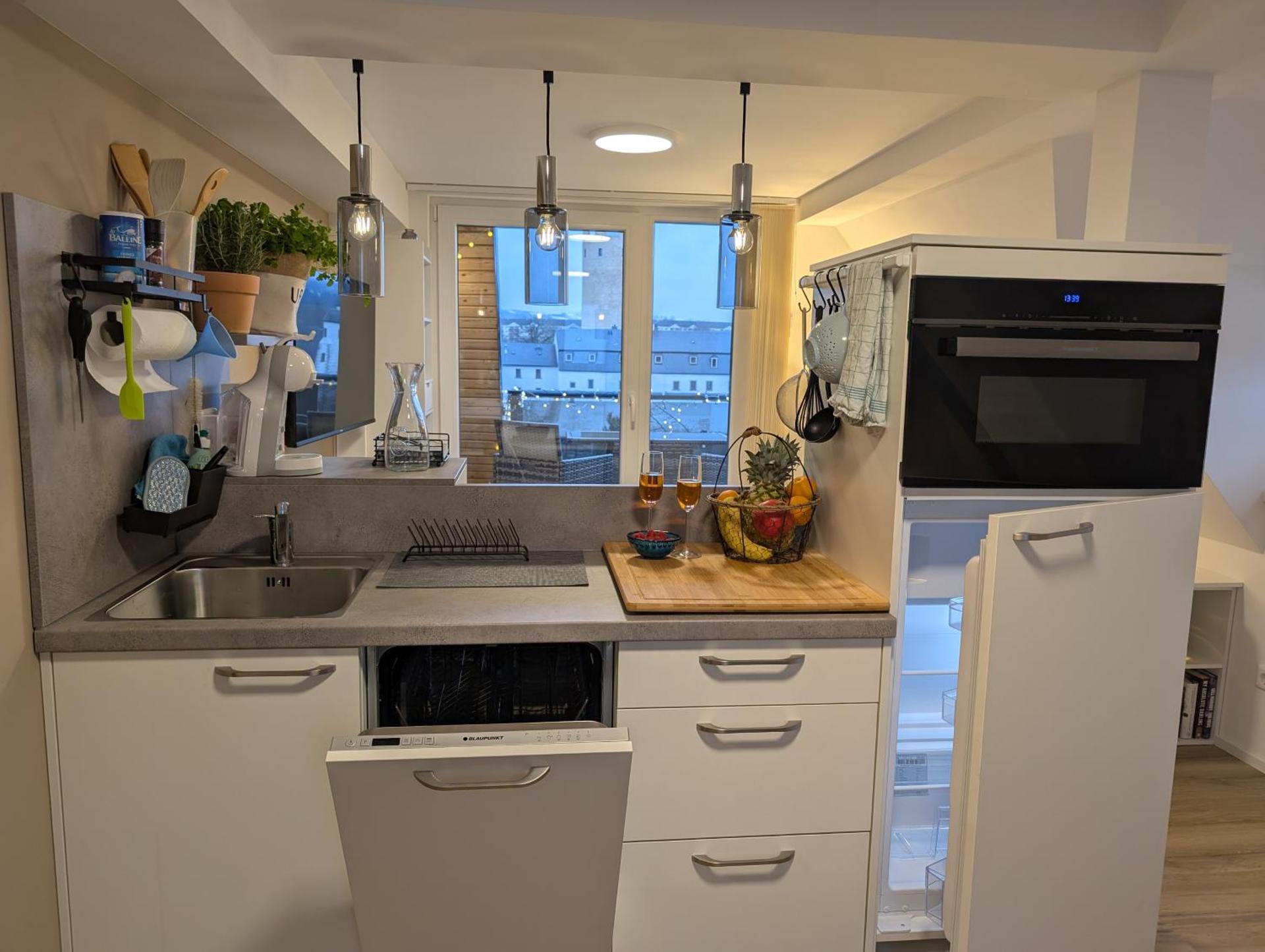 Kitchen or kitchenette