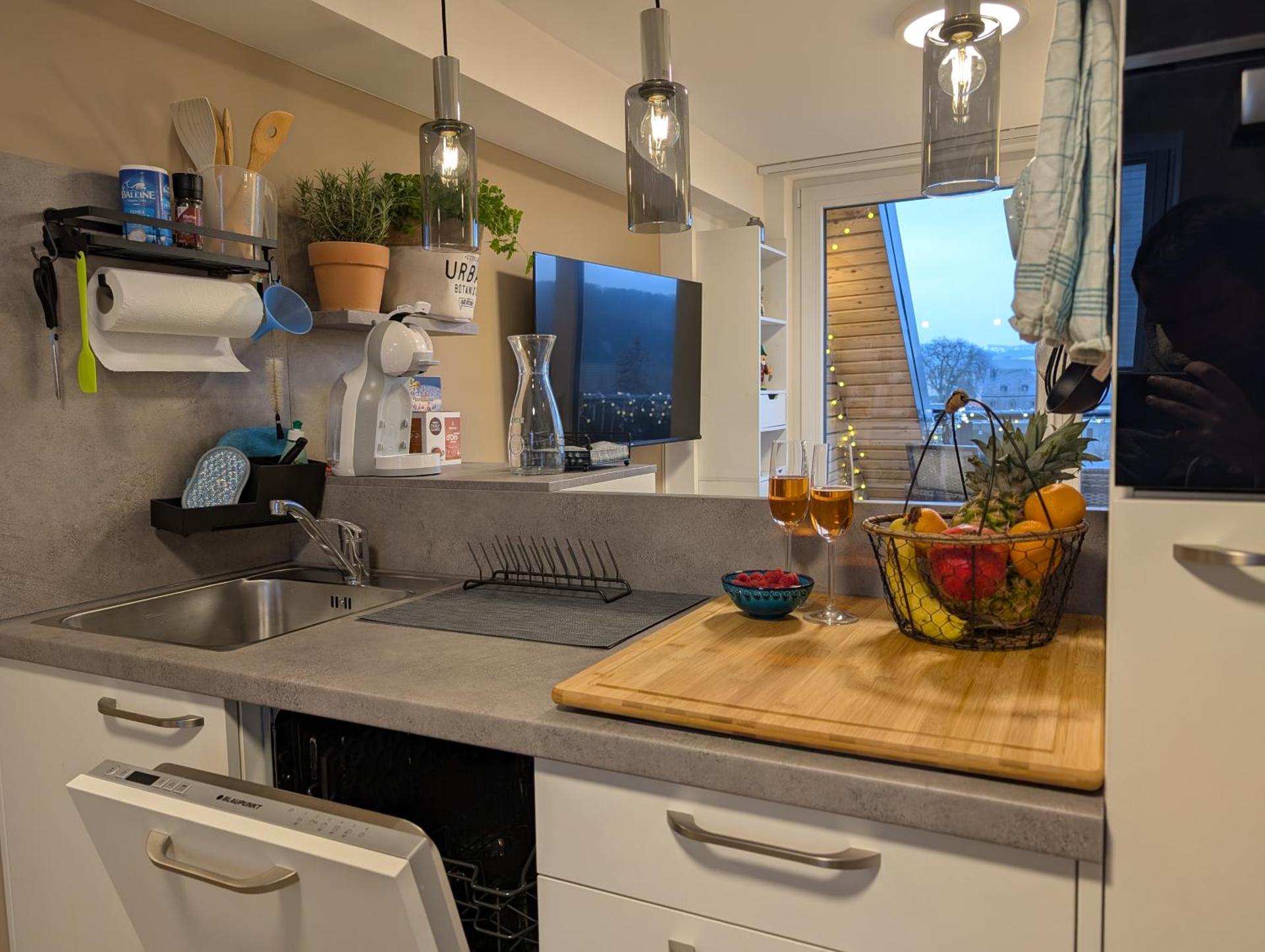 Kitchen or kitchenette