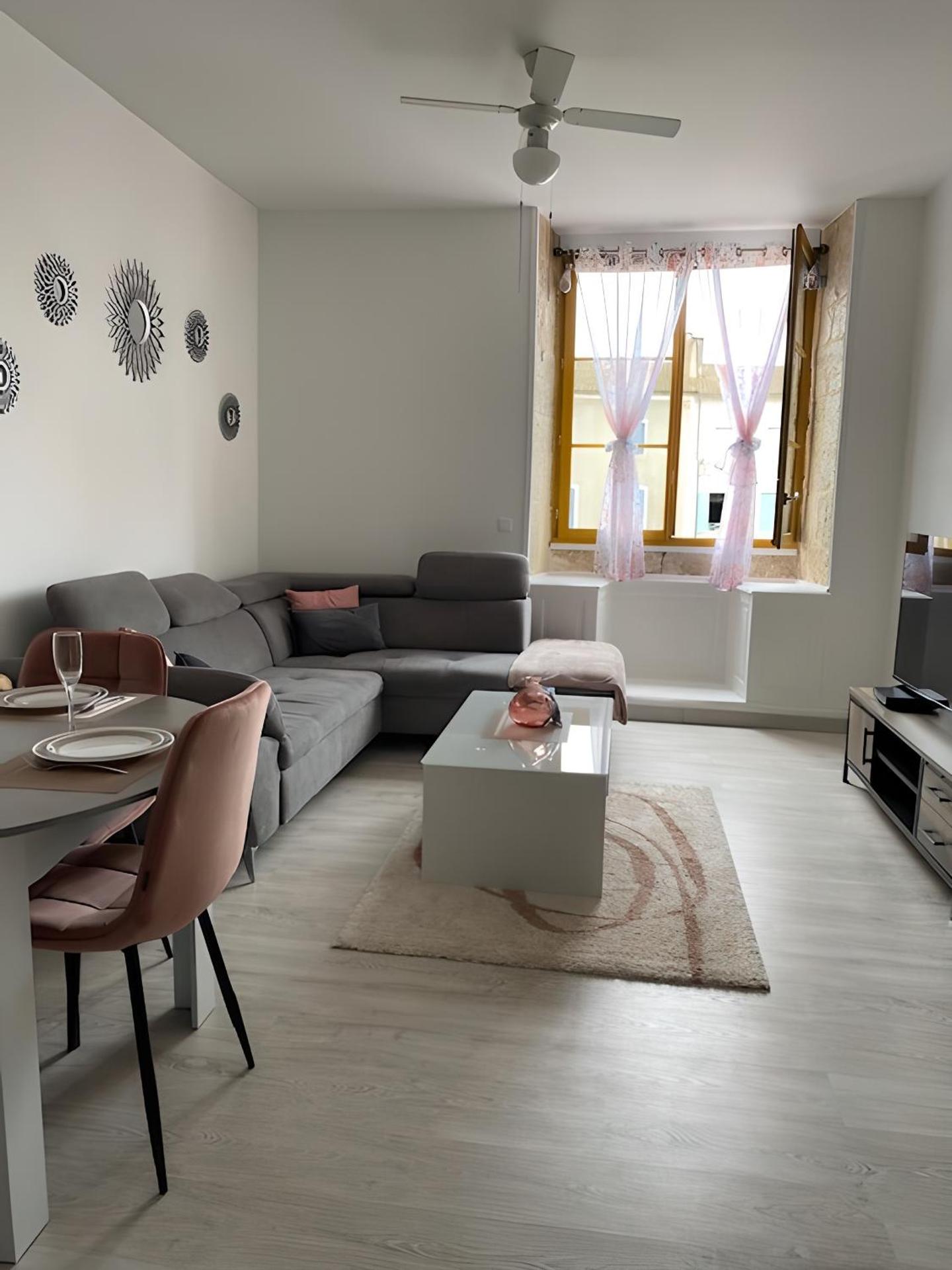 Eymet Holiday Rentals