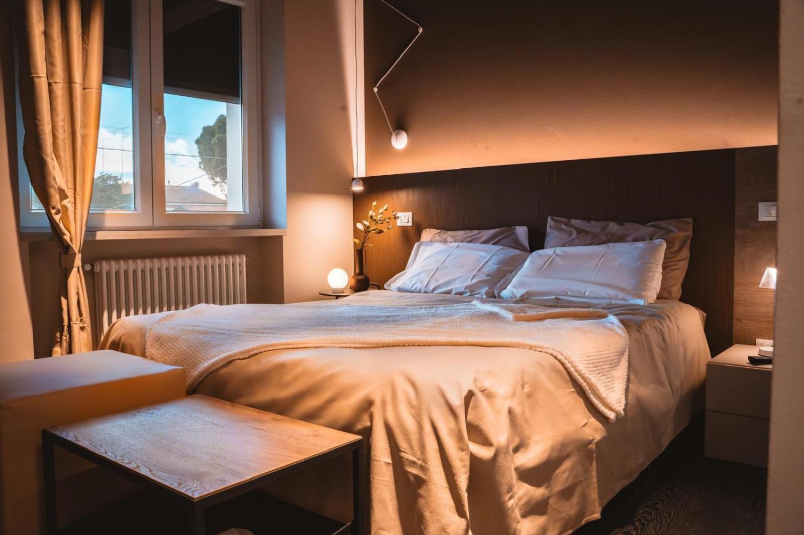 B&B Poli Opposti