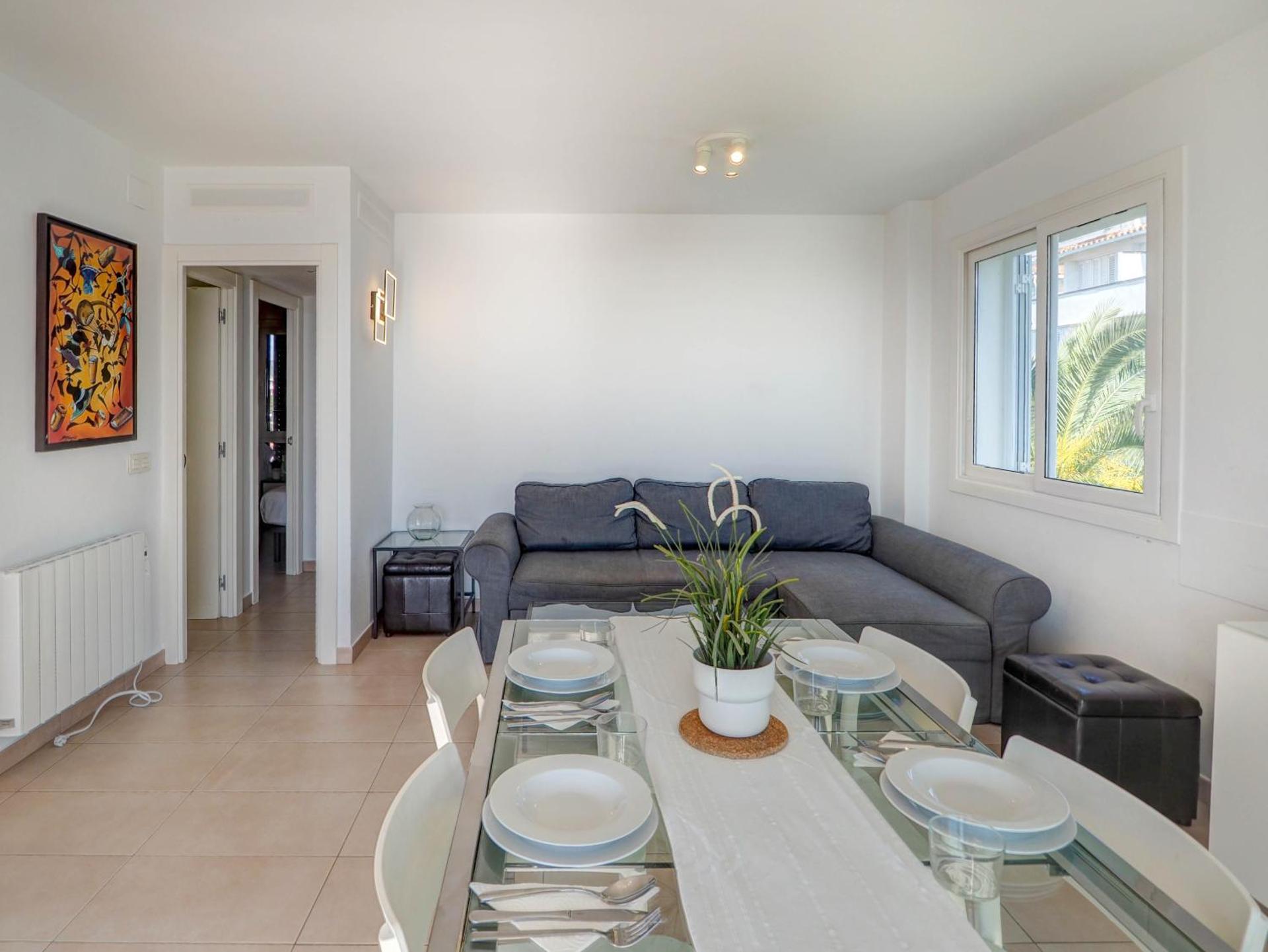 Balmins White by Hello Homes Sitges