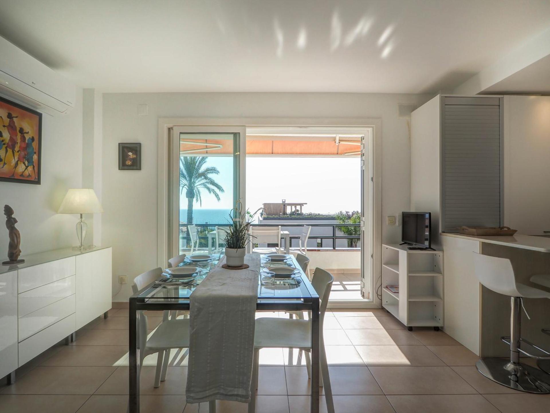 Balmins White by Hello Homes Sitges