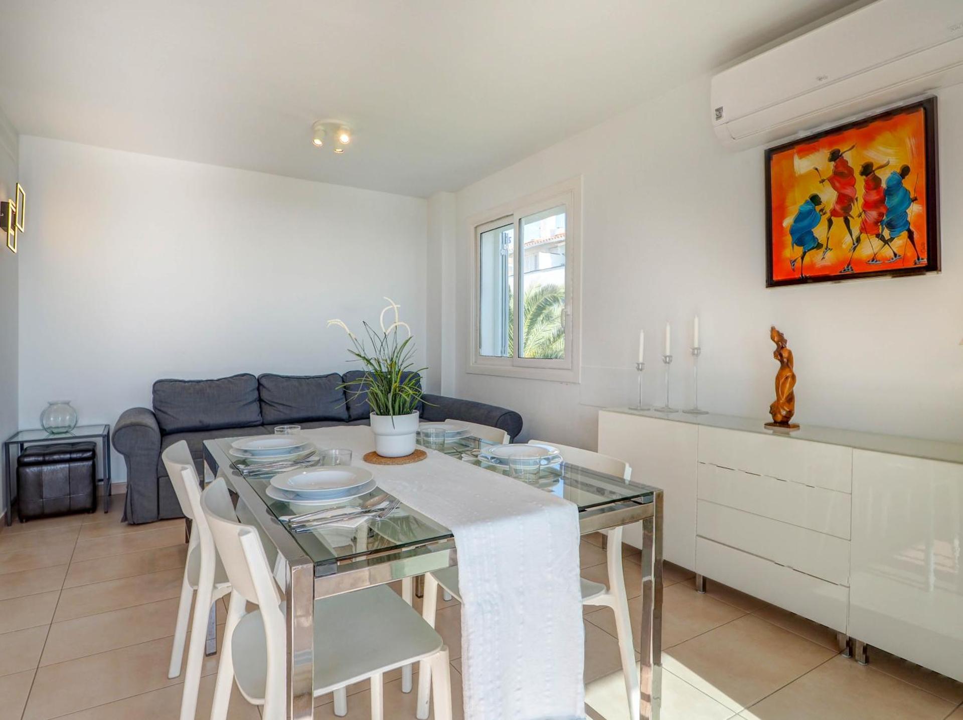 Balmins White by Hello Homes Sitges