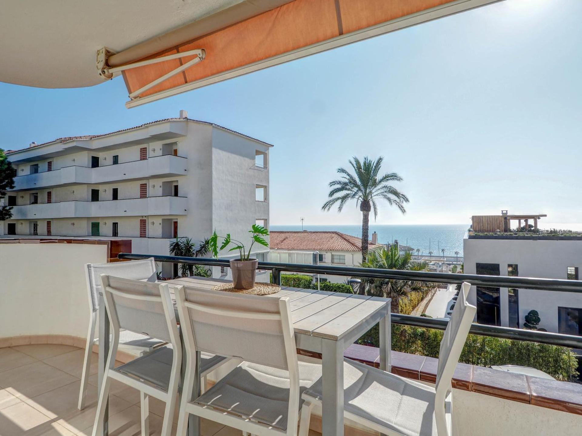 Balmins White by Hello Homes Sitges