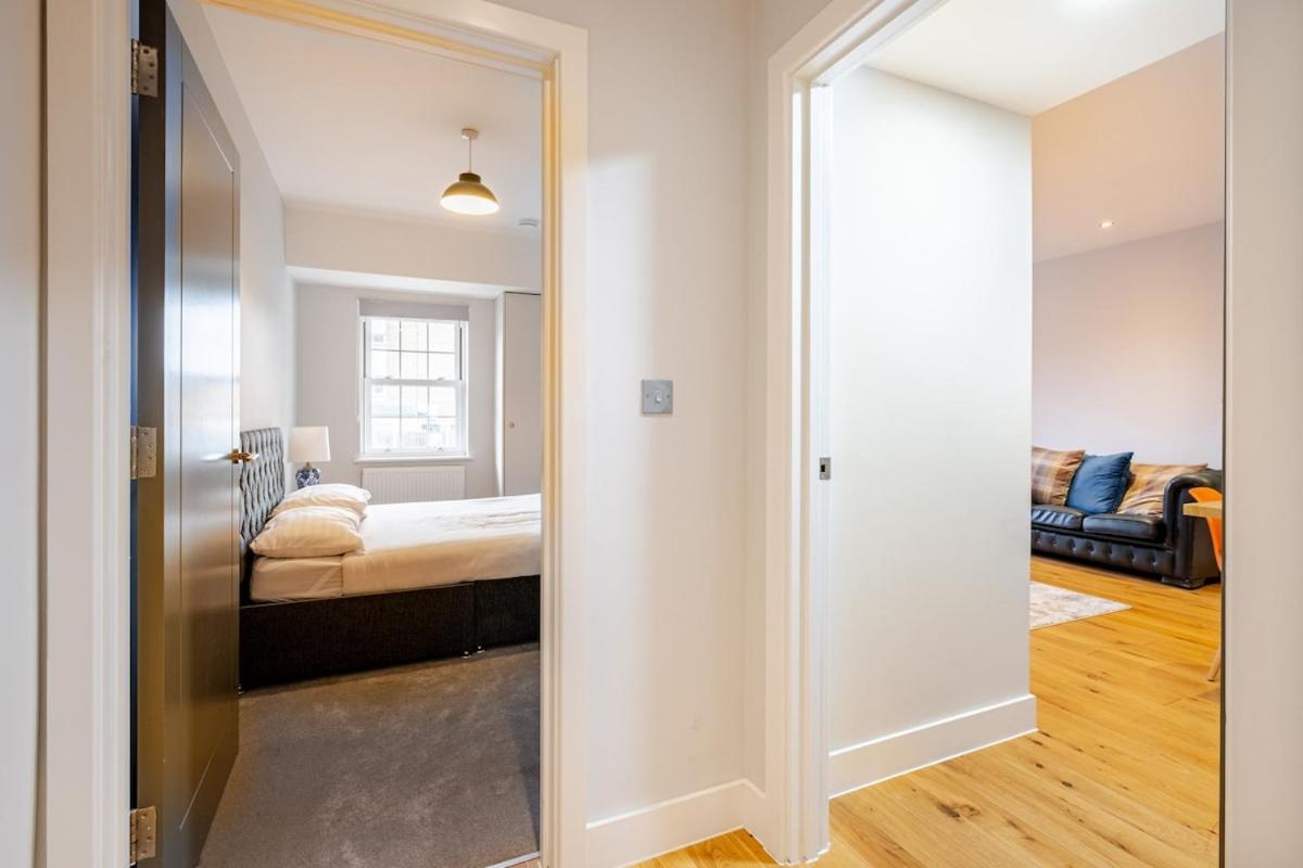 Lovely Central Brentwood Flat