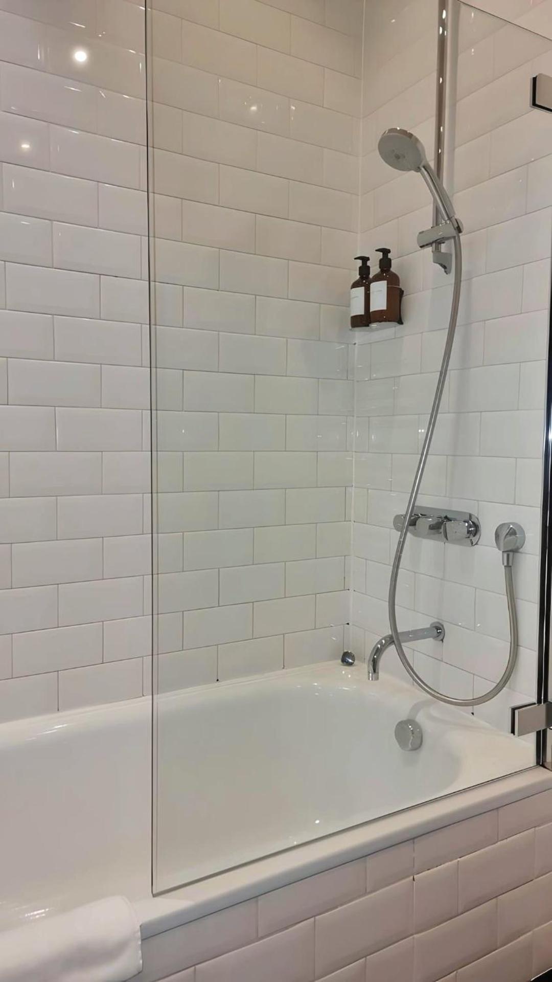 Notting Hill - The One One One -2-