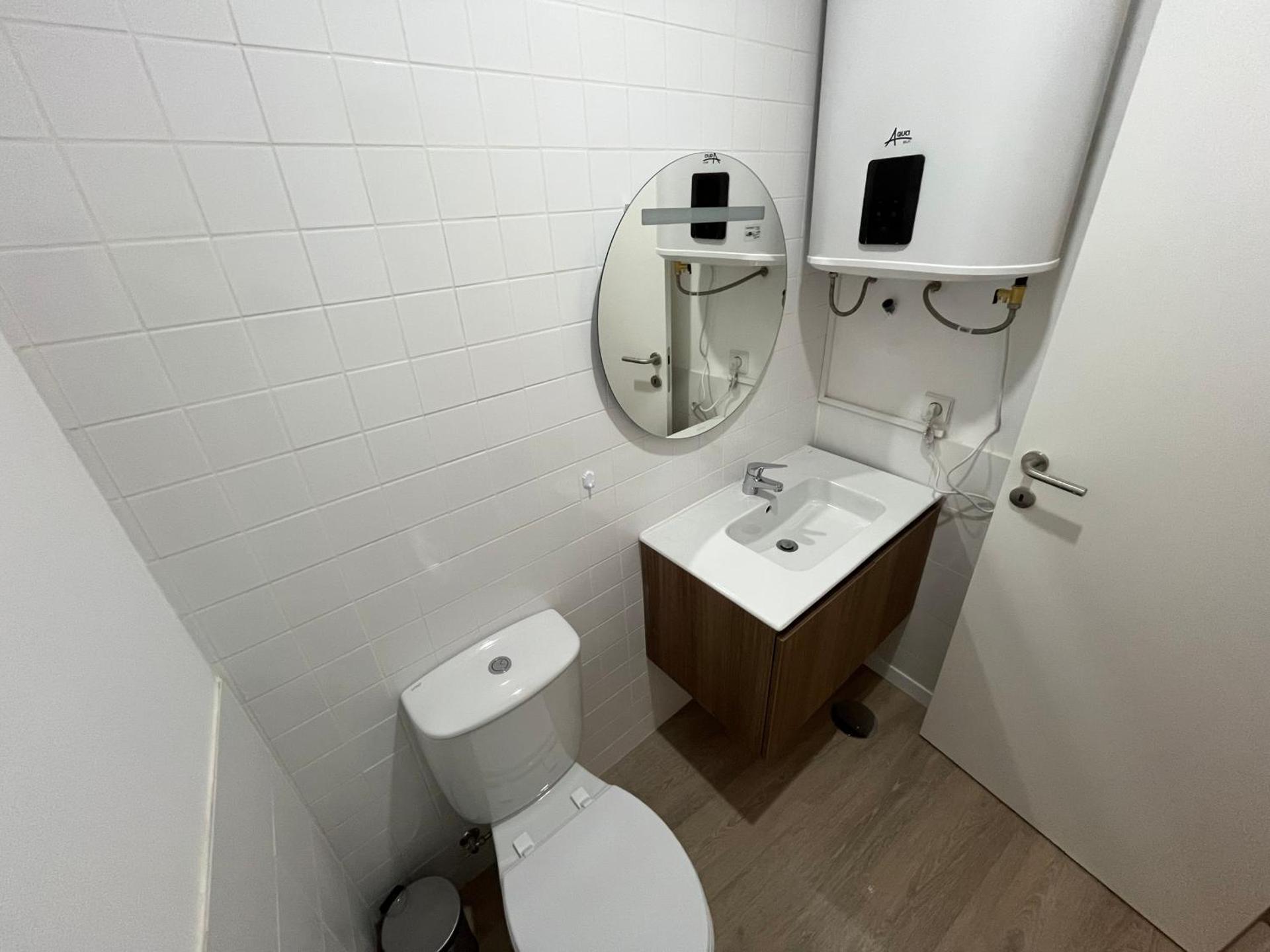 Romantic Downtown Studio