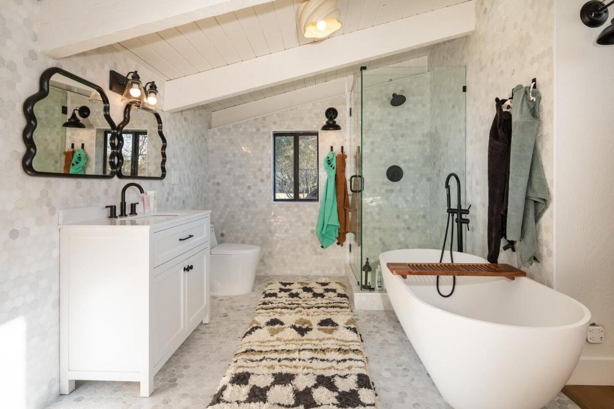 Rocky Ridge Cabin Yosemite