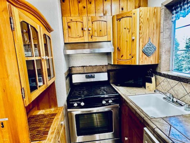 Stay in Yosemite-Cozy Bear North-Sleeps 5