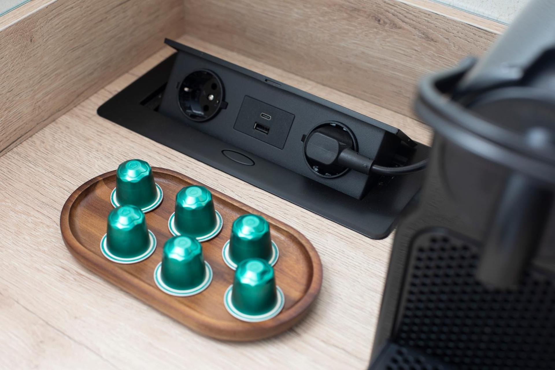 Nomad Haux Mestalla Room 101