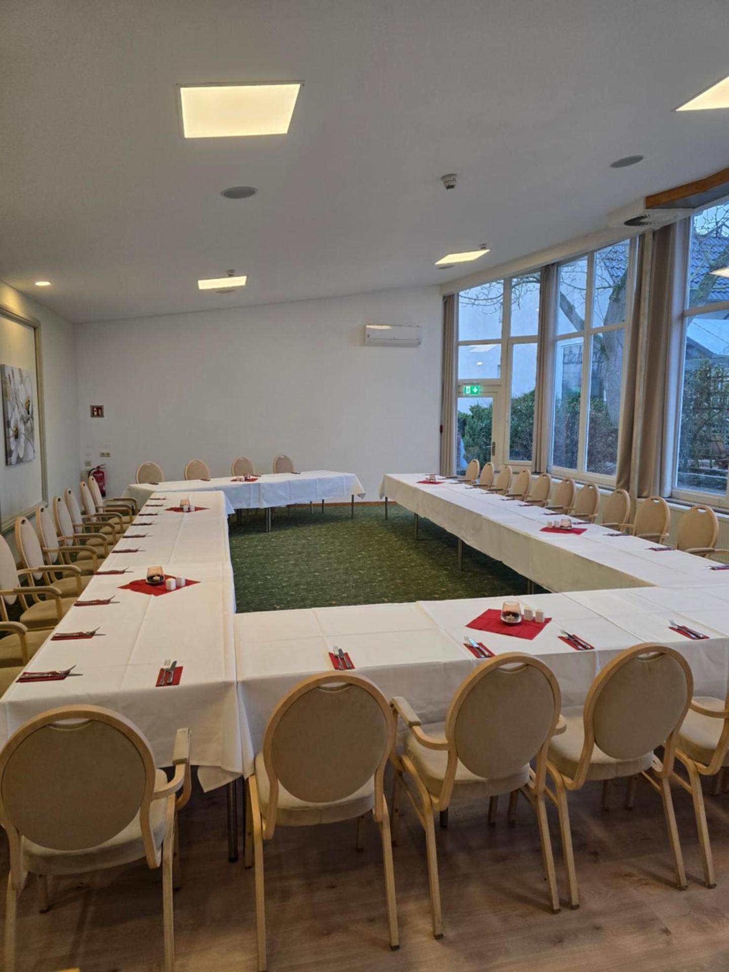 Meeting/conference room