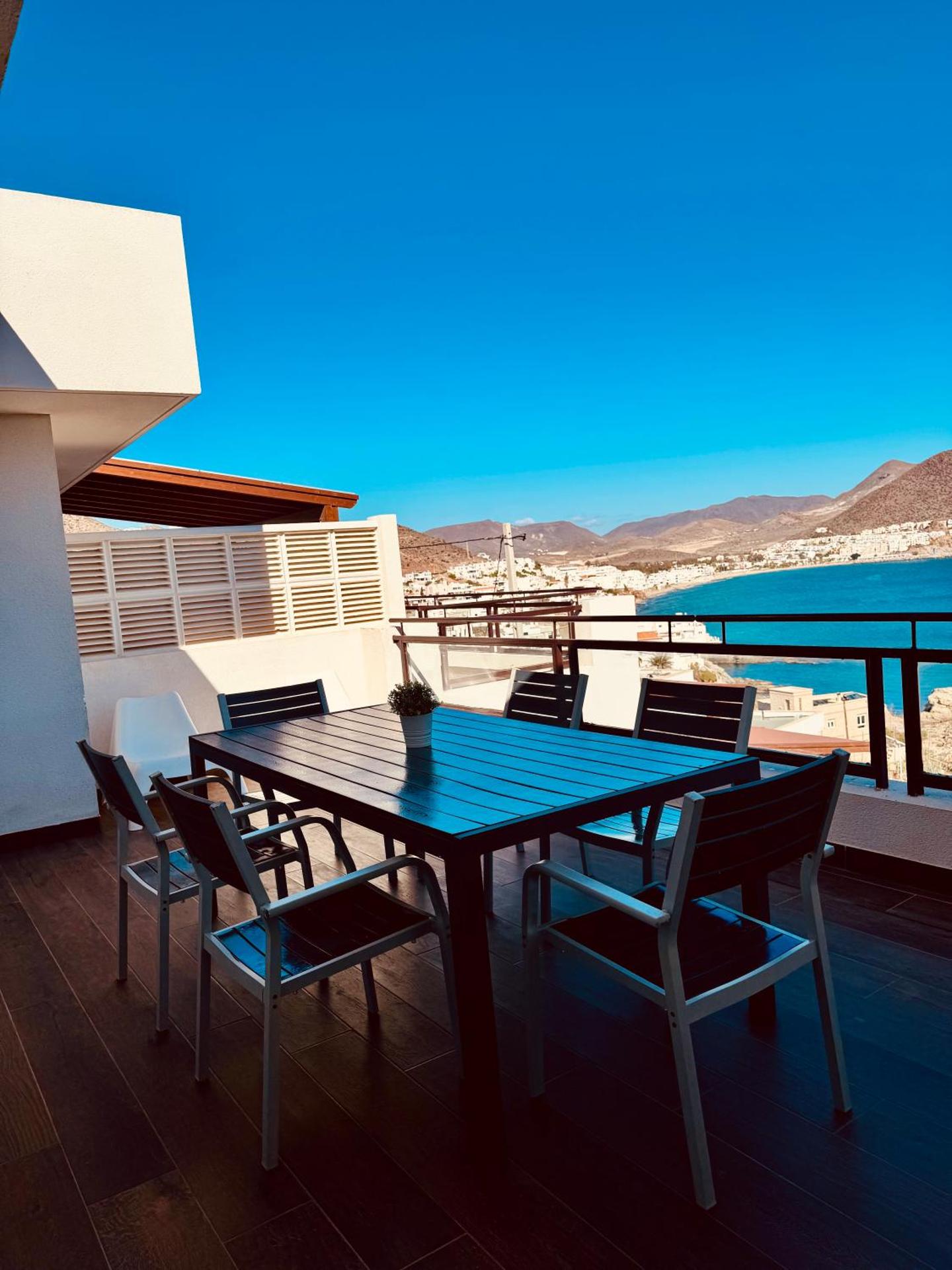 EL FARO DE LOS GENOVESES