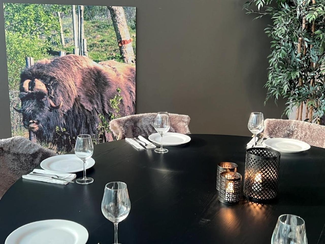 Restaurant/places to eat