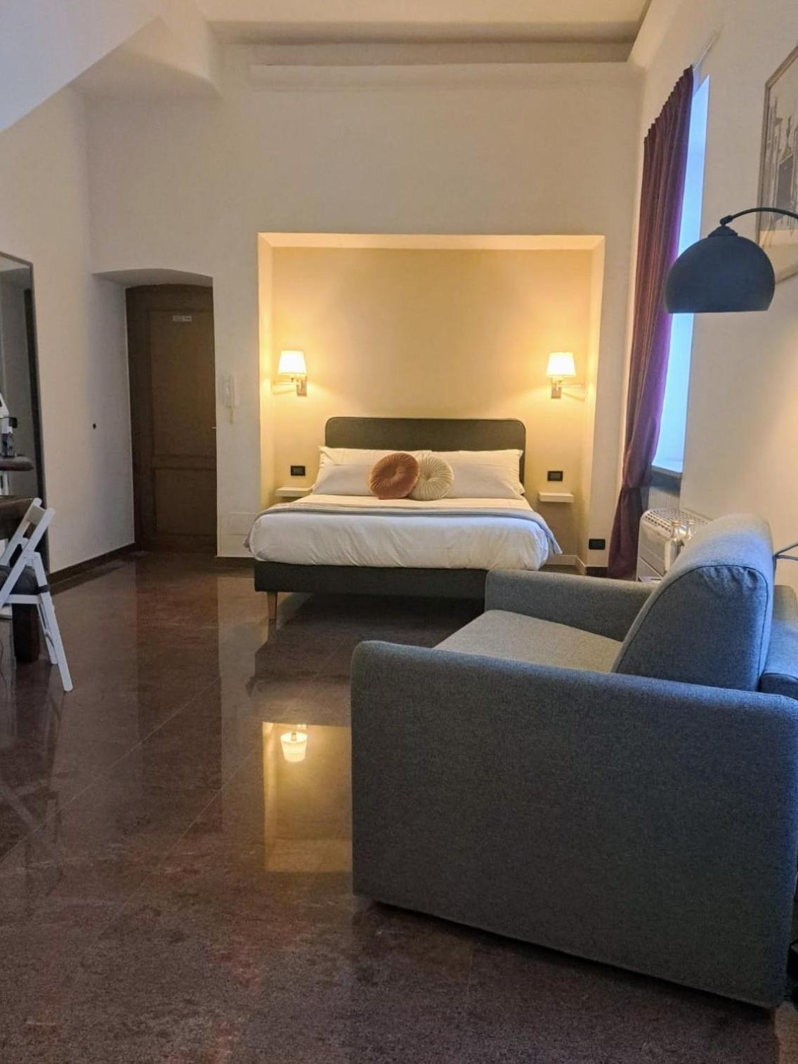 Palazzo Cusani Charming Rooms