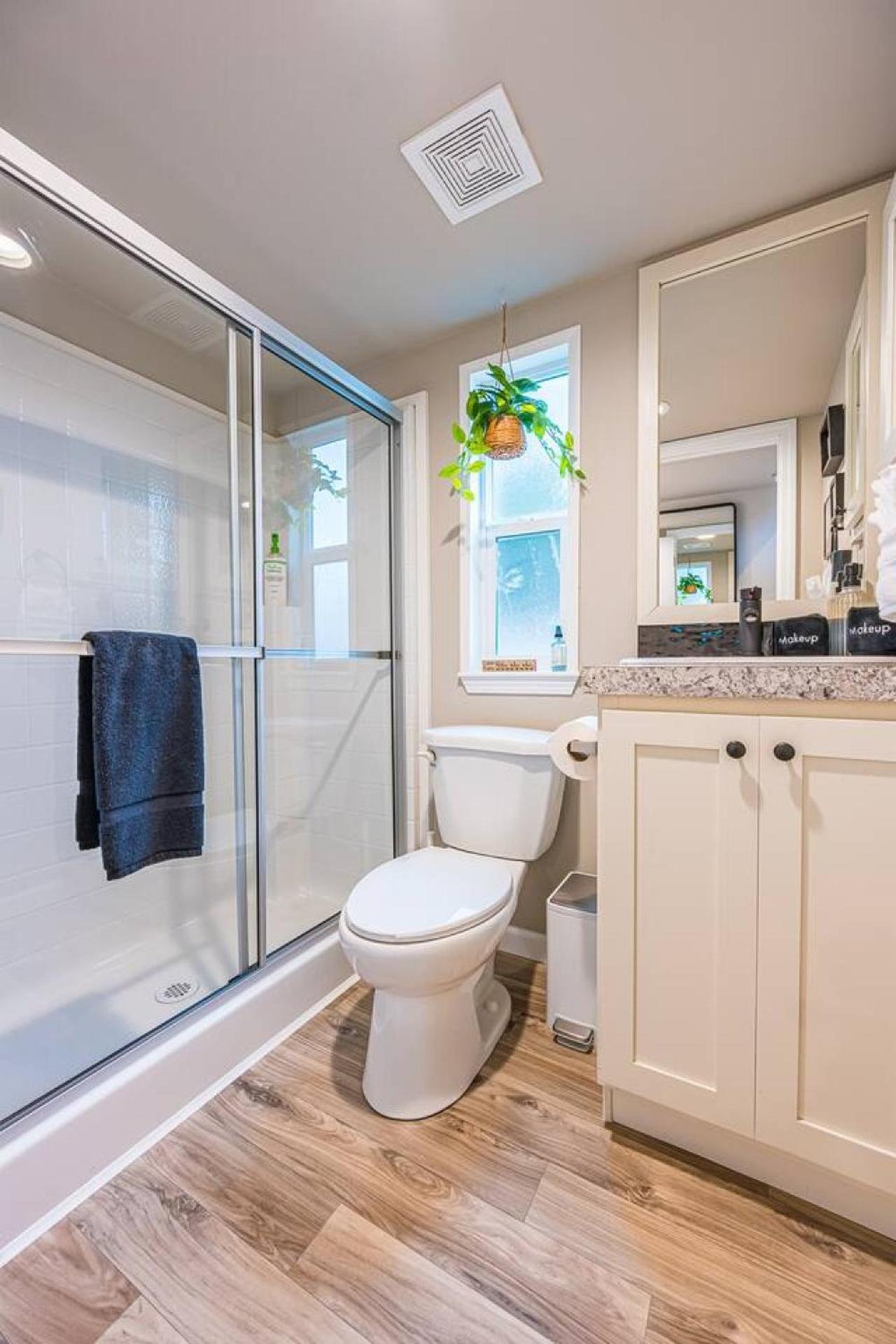 Rainforest Tiny Home Retreat #29 Rustic Modern