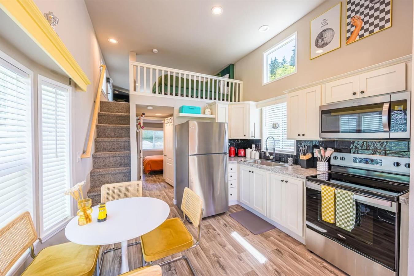 Rainforest Tiny Home Retreat 28