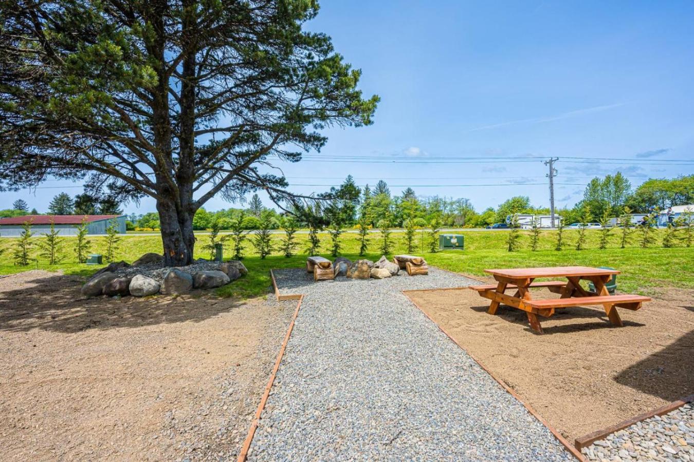 Rainforest Tiny Home Retreat 28