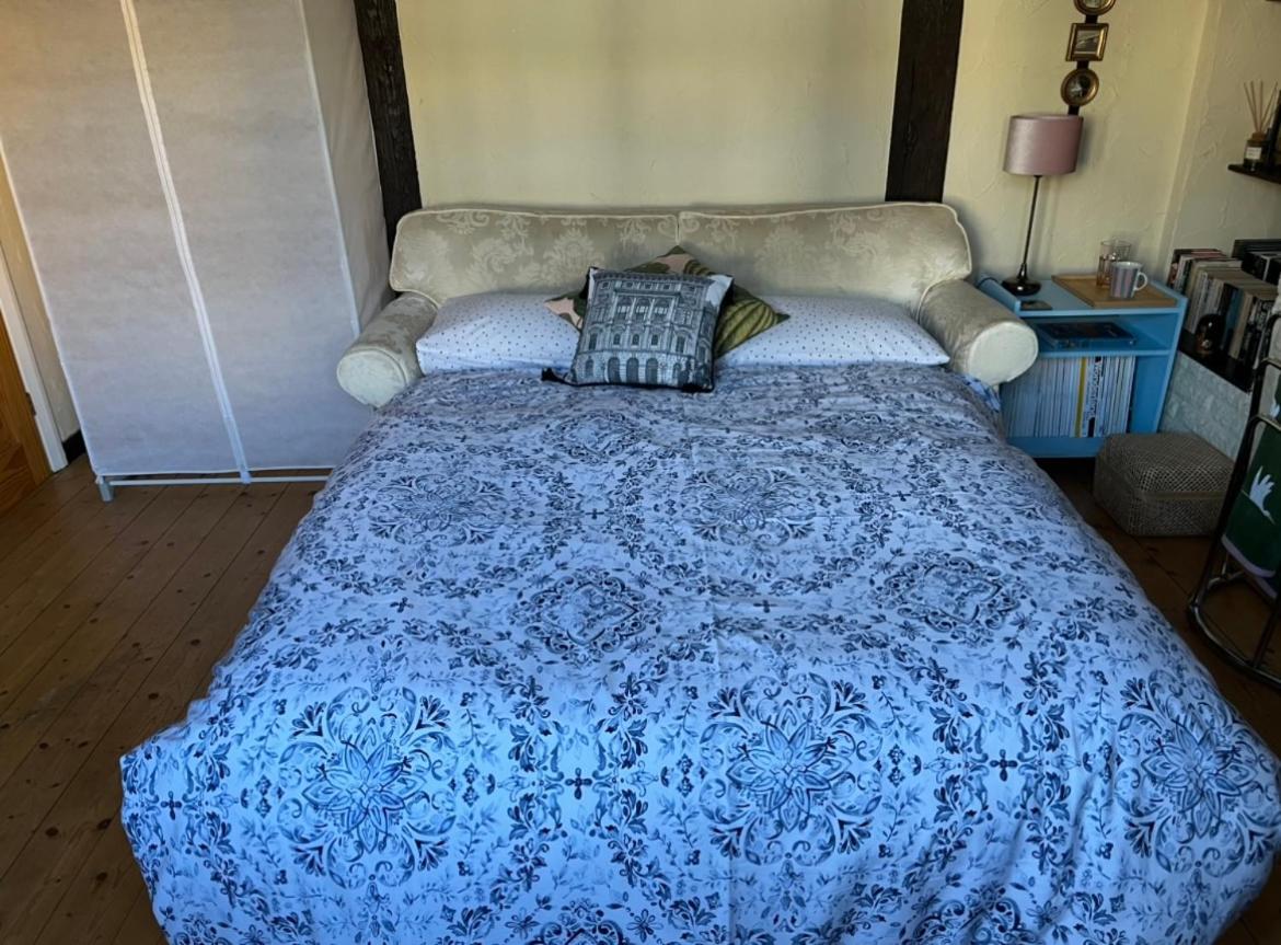 Charming Cosy Room in Little House with a Garden in Quiet Neighbourhood