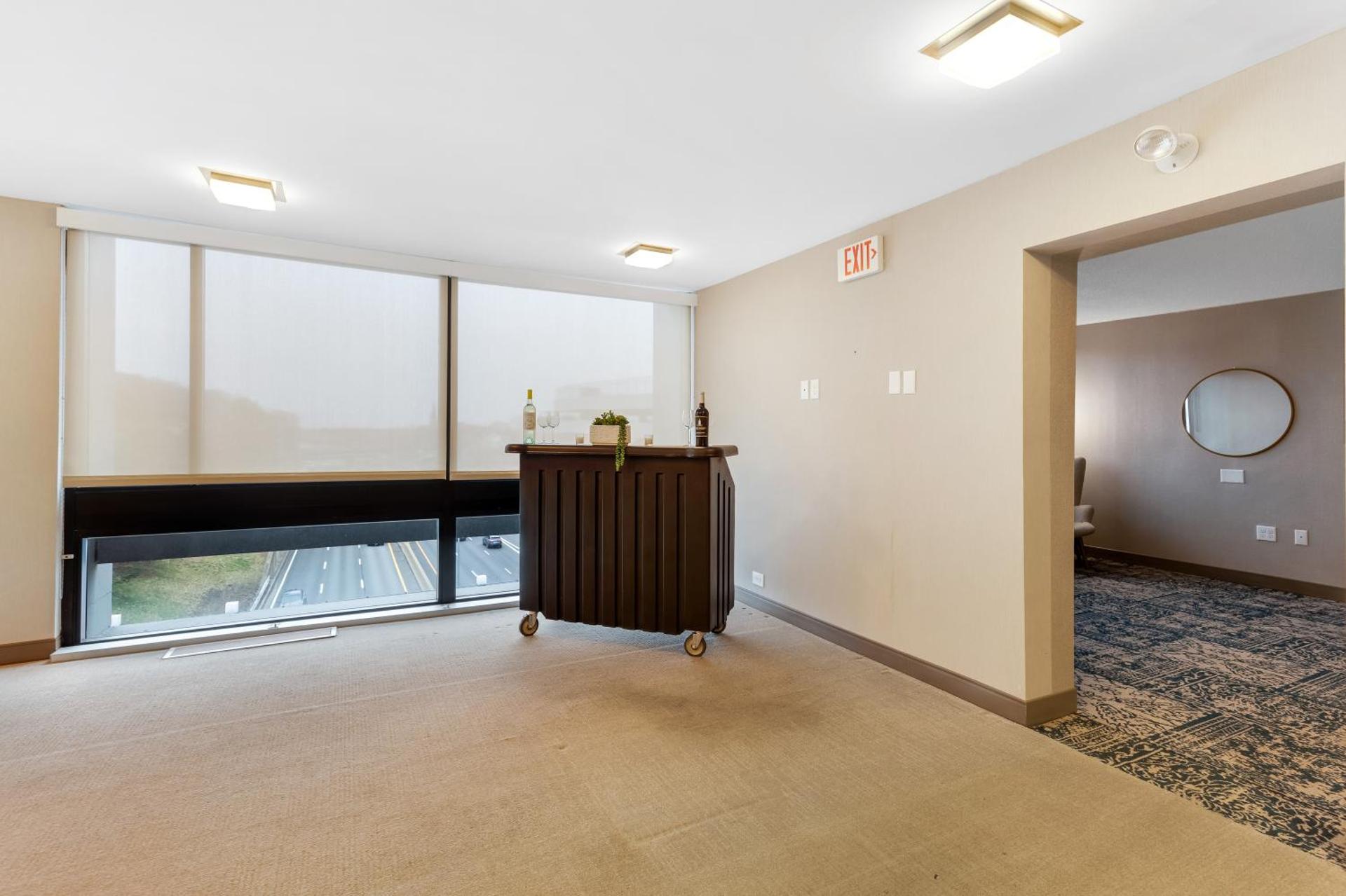 Meeting/conference room