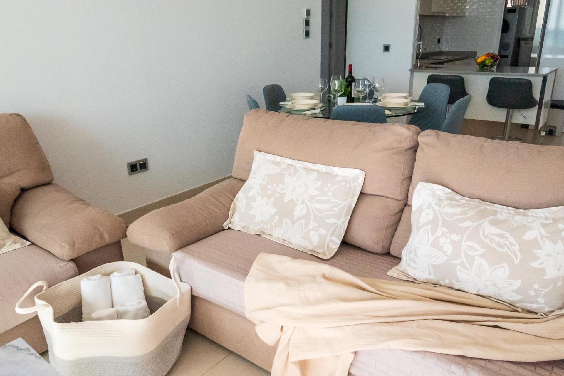 Sunset Drive 9 - 105 Premium